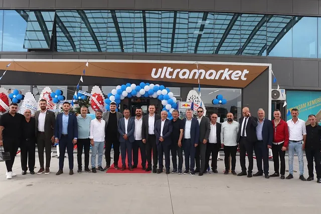 Opet Aksaray Açılışına İYİ Parti'den Yoğun Katılım