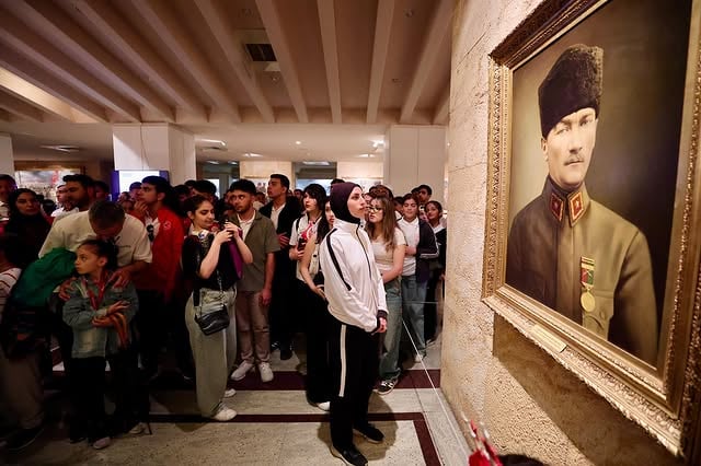Aksaray Gençleri, 19 Mayıs'ta Anıtkabir'i Ziyaret Etti