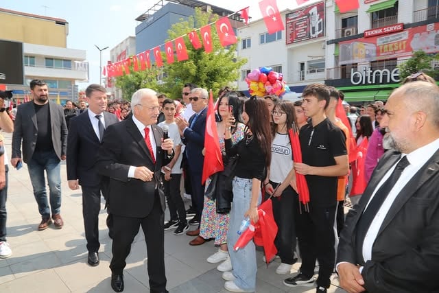 Aksaray'da 19 Mayıs Coşkusu: Emniyet Müdürü Sporcularla Buluştu