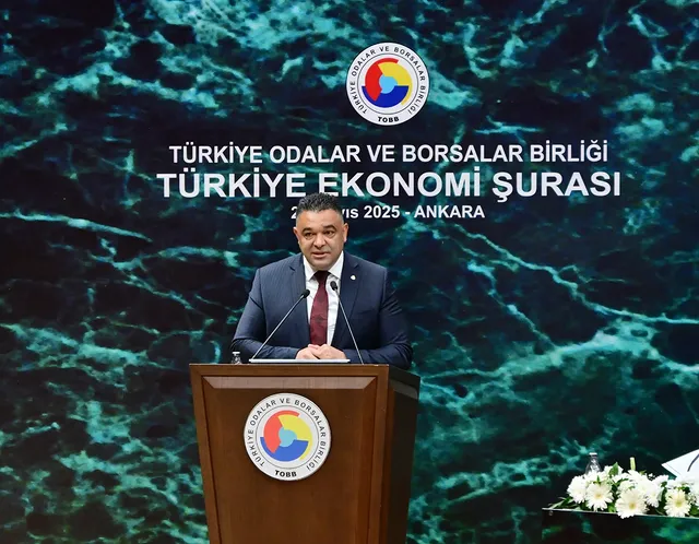 Aksaray Ticaret ve Sanayi Odası Başkanı Koçaş, TOBB Türkiye Ekonomi Şurası'nda Aksaray'ın Sorunlarını Dile Getirdi