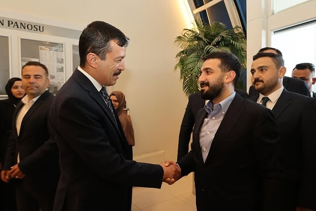 Aksaray AK Parti İl Başkanı Aktürk, TÜGVA İl Kongresi'ne Katıldı
