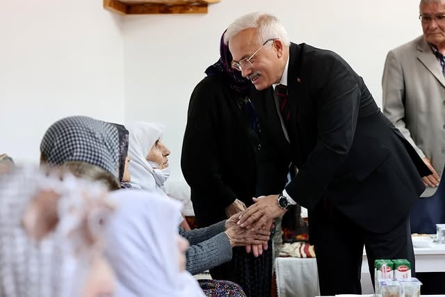 Aksaray Valisi Kumbuzoğlu Huzurevi Ziyareti Gerçekleştirdi