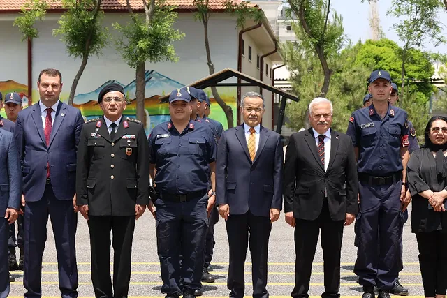 Aksaray'da Bayram Ziyareti: Jandarmaya Moral Desteği