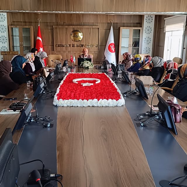 Aksaray'da TDV Kadın Kolları Toplantısı Gerçekleştirildi