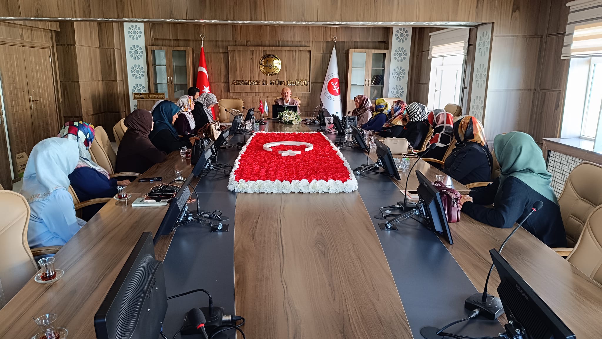 Aksaray İl Müftüsü Işıldar, TDV Kadın Kolları Toplantısına Katıldı