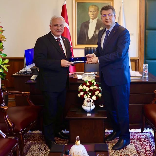 Aksaray Valisi Kumbuzoğlu, TBMM Genel Sekreteri Kırbıyık'ı Ziyaret Etti