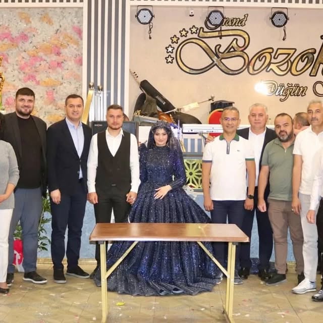 Aksaray İYİ Parti Yöneticileri Genç Çiftin Nişan Töreninde Mutluluğa Ortak Oldu