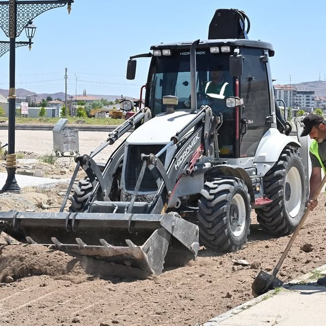 Aksaray'da Yeni Külliye ve Bulvar Çalışmaları Tamamlanıyor
