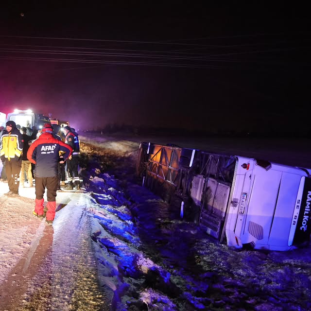 Aksaray'da Konya Yolu'nda Otobüs Kazası: 18 Yaralı