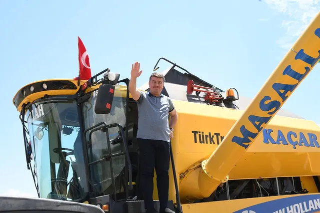 Aksaray'da Hasat Zamanı Başladı: Başkan Dinçer Çiftçilere Bereket Diledi
