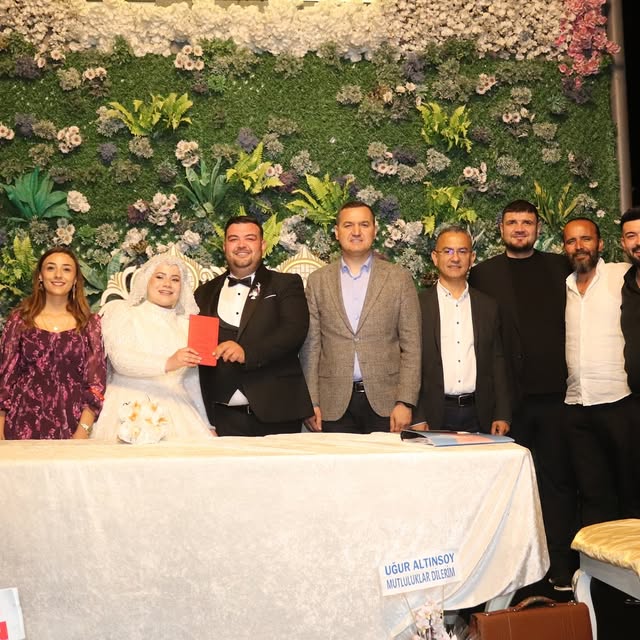 Aksaray'da Nikah Merasimiyle Birleşen Genç Çiftin Mutluluğu