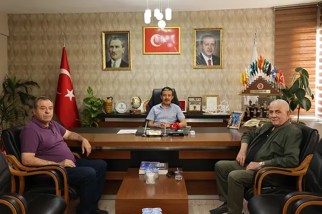 AK Parti Aksaray İl Başkanı Hamza Aktürk'ü İş İnsanı Ramazan Abaklı Ziyaret Etti