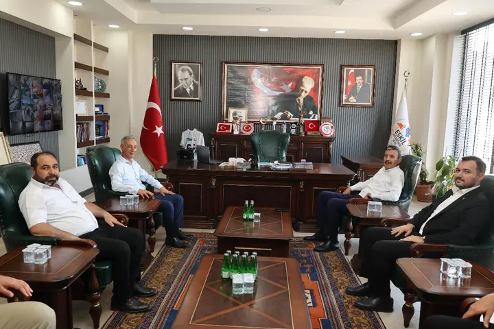 AK Parti Aksaray İl Başkanı Aktürk, Eskil Belediye Başkanı Zavlak'ı Ziyaret Etti