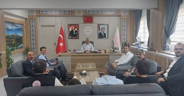 Aksaray'da LGS Başarısı Milli Eğitim Müdürü Alpaslan'ı Sevindirdi