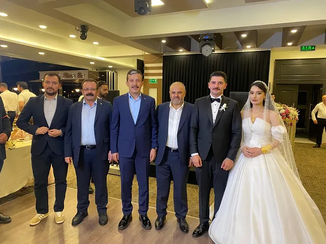 AK Parti Aksaray İl Başkanı Aktürk, Taşpazar ve Anaç Ailelerinin Düğün Törenine Katıldı