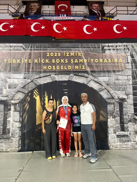 Aksaray Kick Boks'ta Türkiye İkinciliği Elde Etti