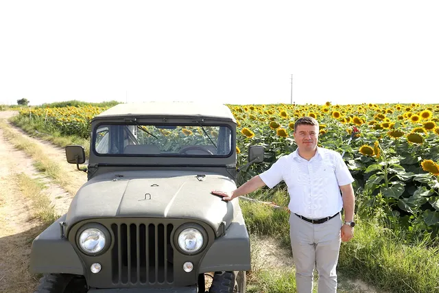Aksaray'da Ayçiçek Tarlalarında Bereket Mesajı
