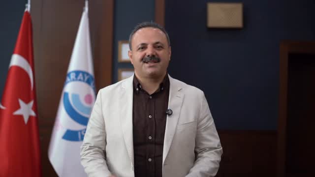 Aksaray Üniversitesi Rektörü Arıbaş, Yeni Öğrencilere Başarı Dileklerini İletti
