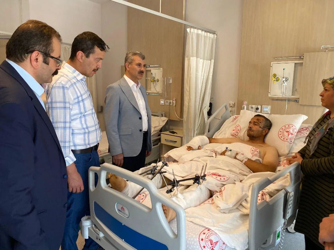 Aksaray'da Görev Başında Yaralanan Polis Memuruna Ziyaret