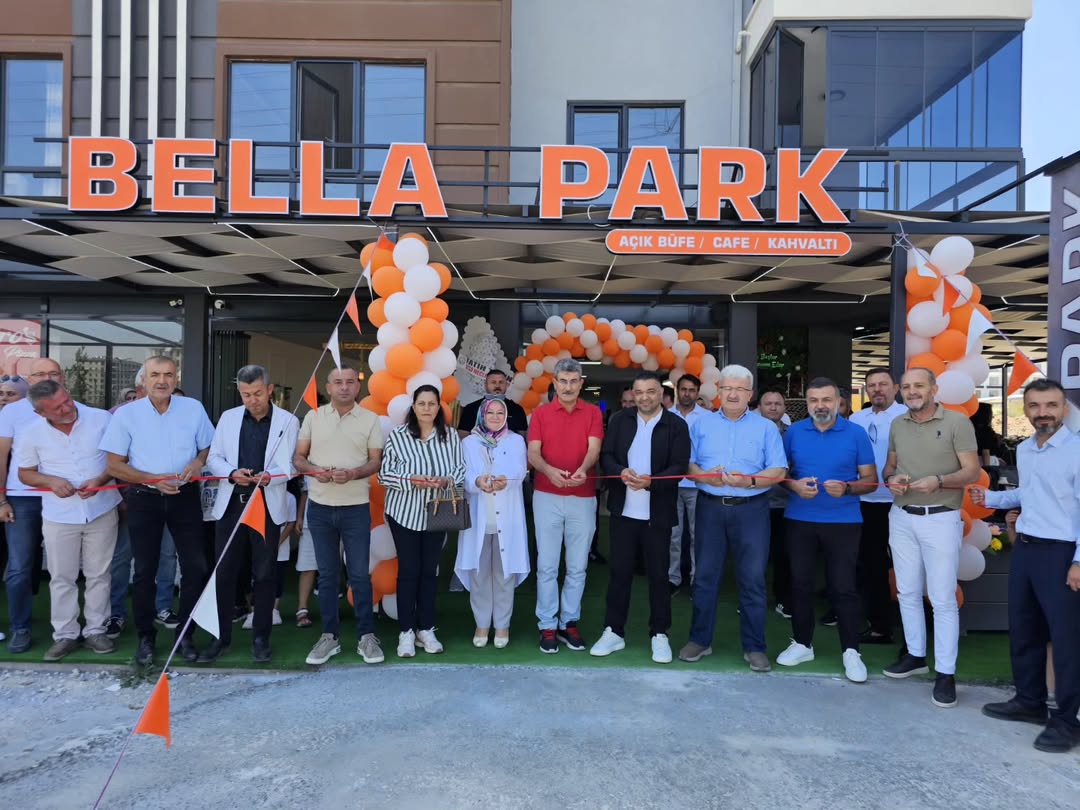 Aksaray TSO Başkanı Koçaş, Yeni Açılan Bella Park'ın Açılışına Katıldı