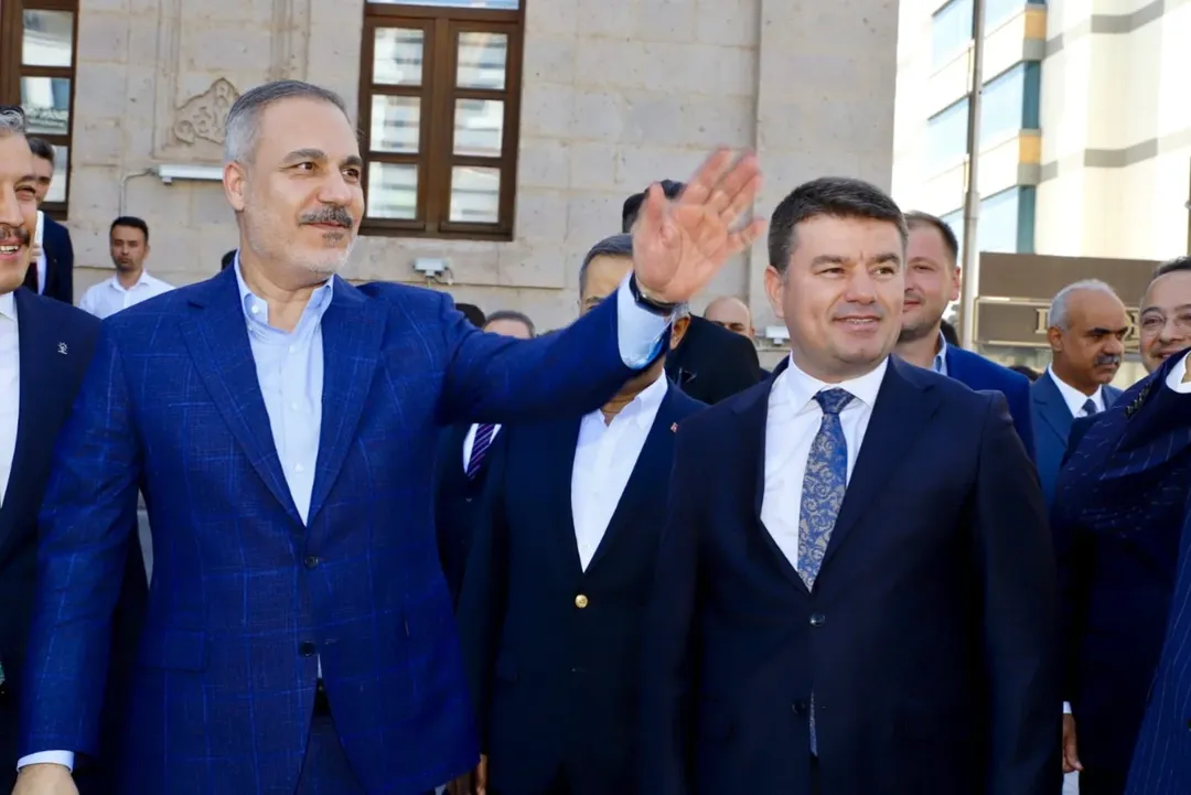 Dışişleri Bakanı Fidan, Aksaray'da Yoğun İlgiyle Karşılandı