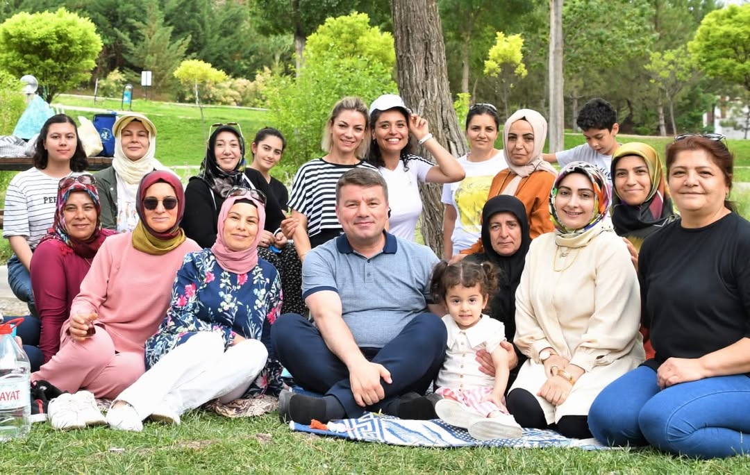 Aksaray Belediye Başkanı Dinçer'den Vatandaşlarına Hayırlı Haftalar Mesajı
