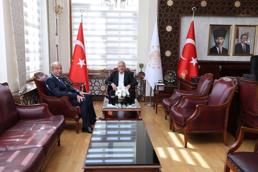 Aksaray Valisi Kumbuzoğlu, Yenikent Belediye Başkanı Altınsoy'u Kabul Etti