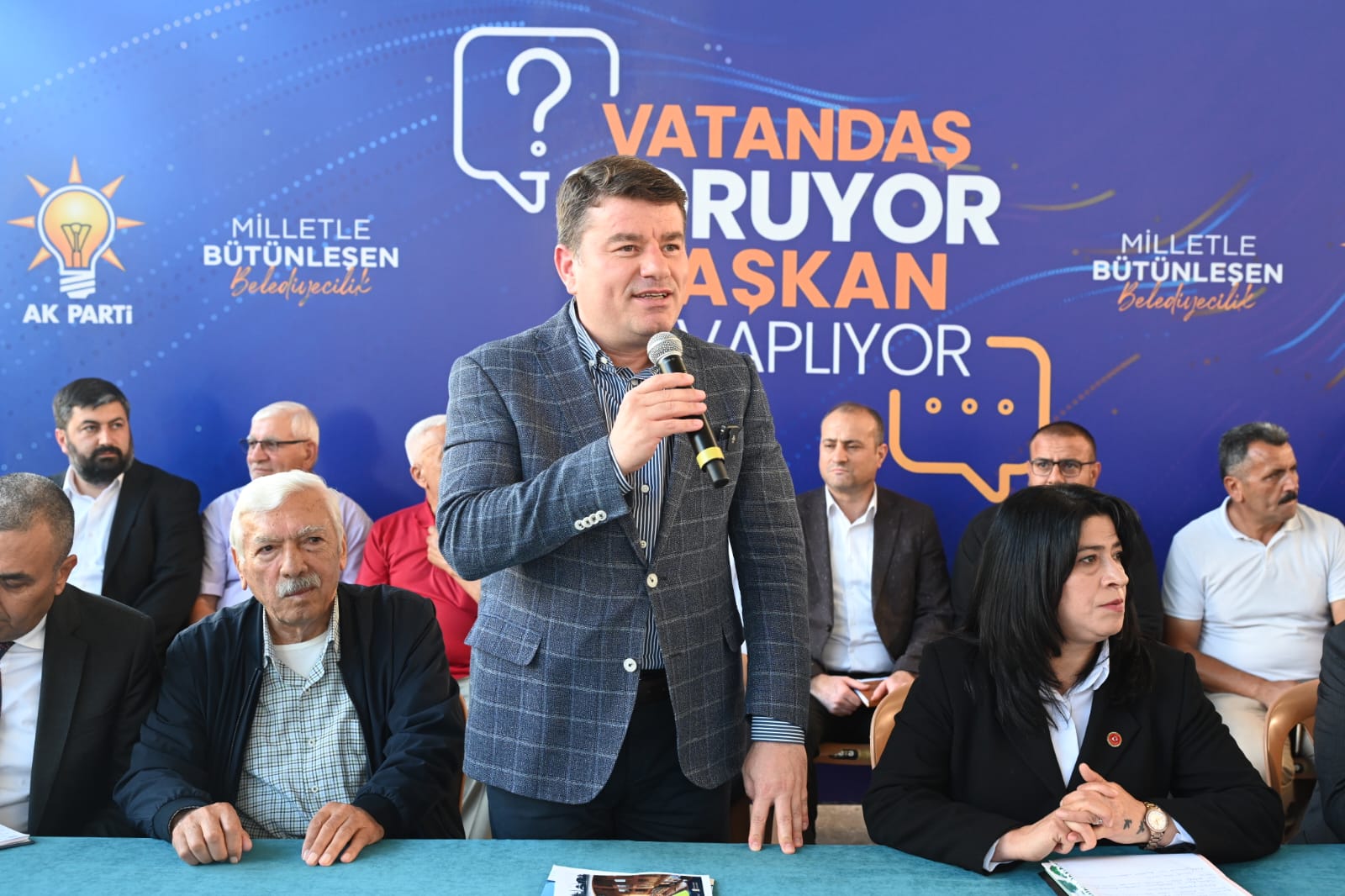 BÜYÜK BÖLCEK’TE ÖNEMLİ BULUŞMA BAŞKAN  TALEPLERİ DOĞRUDAN SAHADA DİNLEDİ