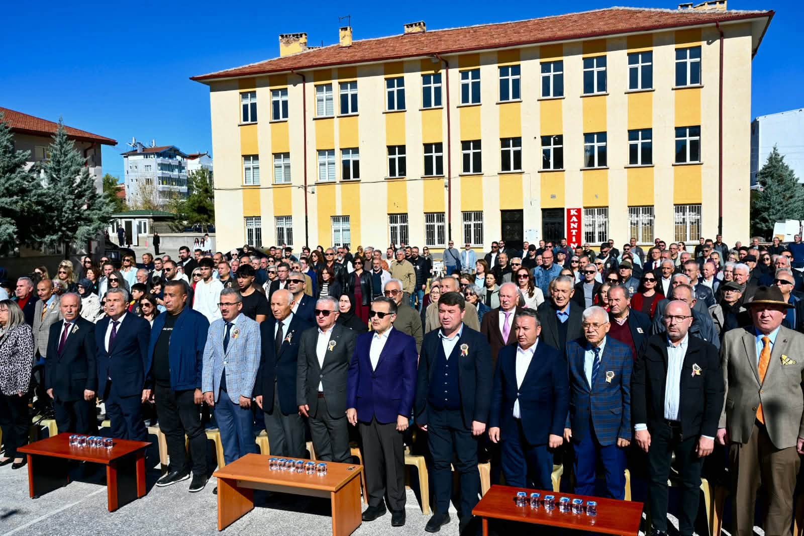 AKSARAY LİSESİ 100. YILINDA MEZUNLARINI AYNI AVLUDA BULUŞTURDU
