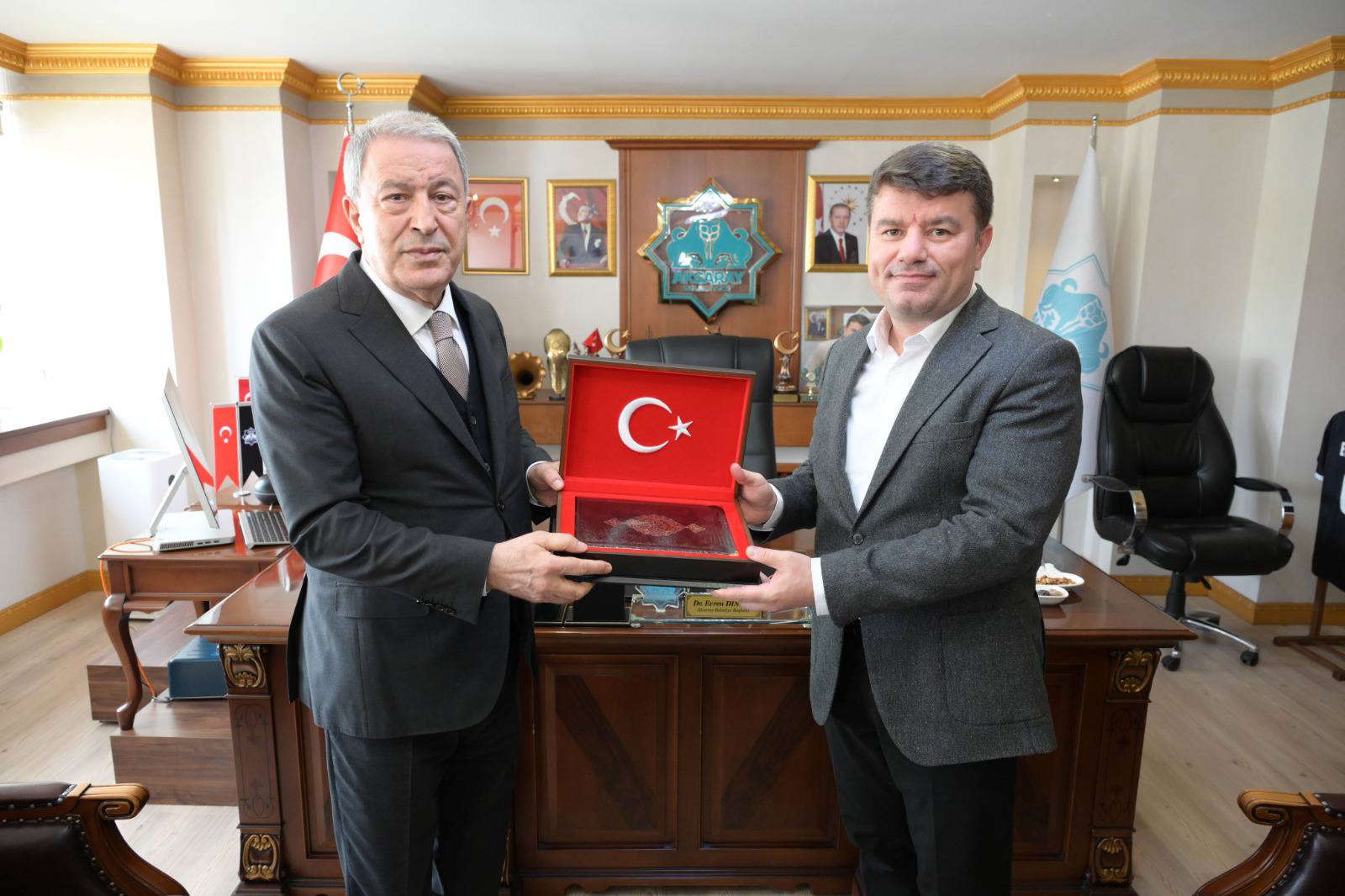 ESKİ BAKAN HULİSİ AKAR AKSARAY BELEDİYESİ’Nİ ZİYARET ETTİ