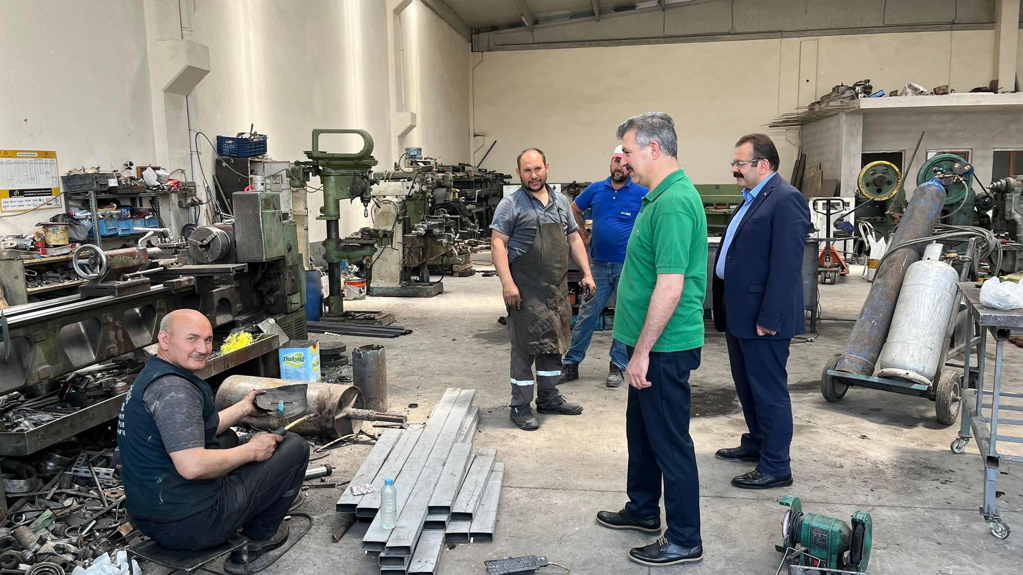 AK Parti Heyeti Aksaray Yeni Sanayi Sitesi Esnaflarıyla Buluştu