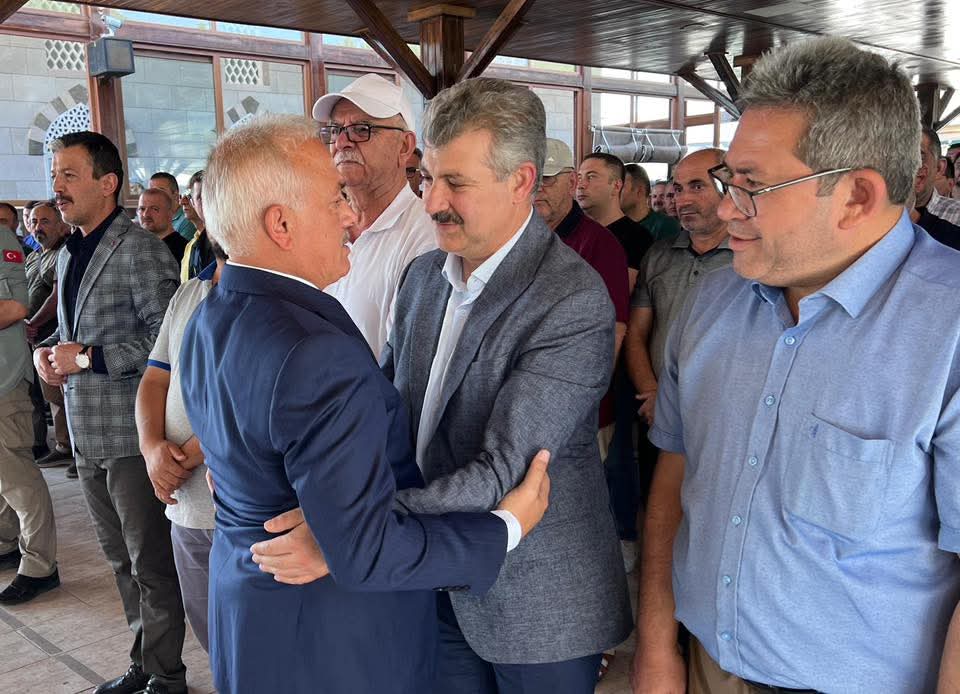 Milletvekili Altınsoy'un Kayınpederi Ahmet Atılgan Son Yolculuğuna Uğurlandı