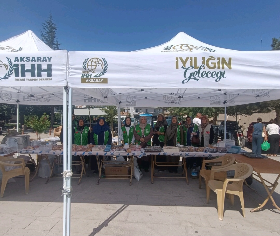 Aksaray İHH’dan Gülağaç’ta Hayır Çarşısı ve Çocuk Şenliği