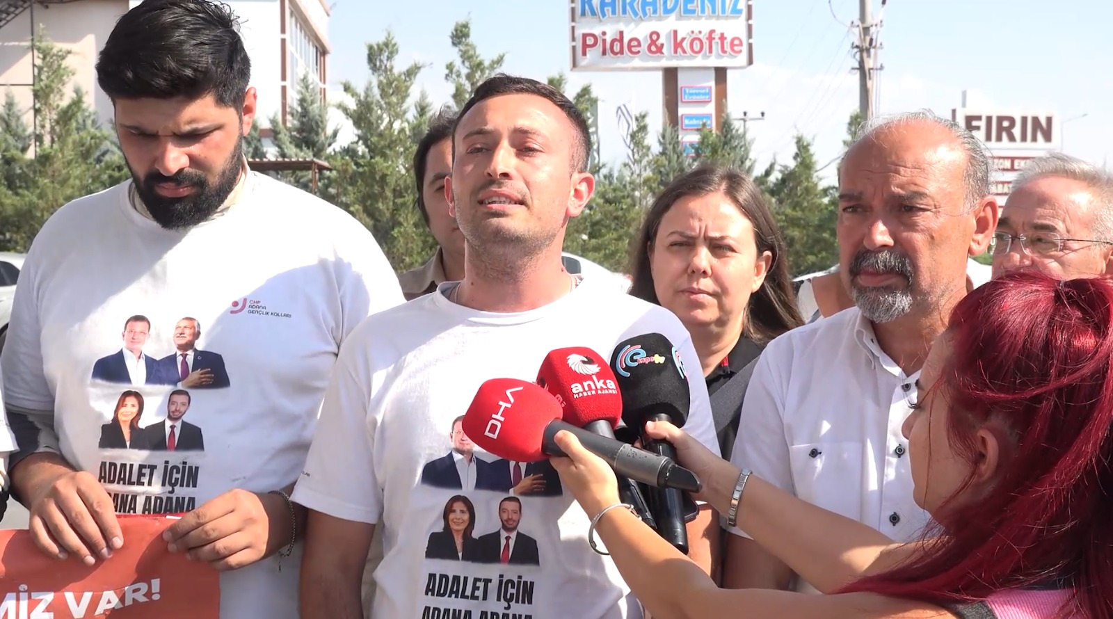 Adana'dan silivri'ye  yürüyen CHP'li gençler Aksaray'da açıklama yaptılar
