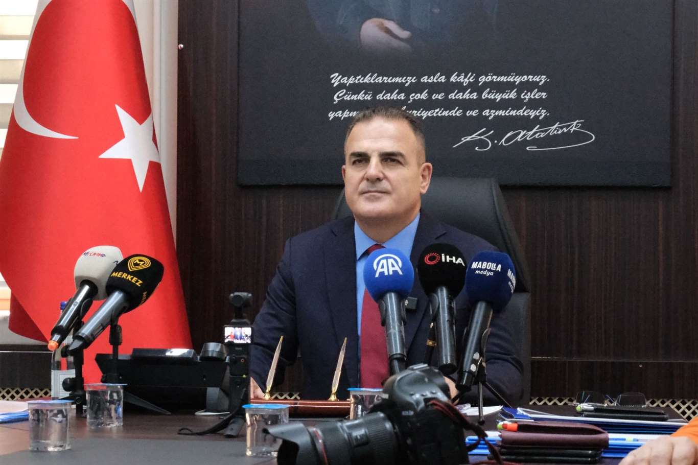 Sessiz Gücün Temsili: Dr. İdris Akbıyık ve İnsanı Merkeze Alan Devlet Aklı