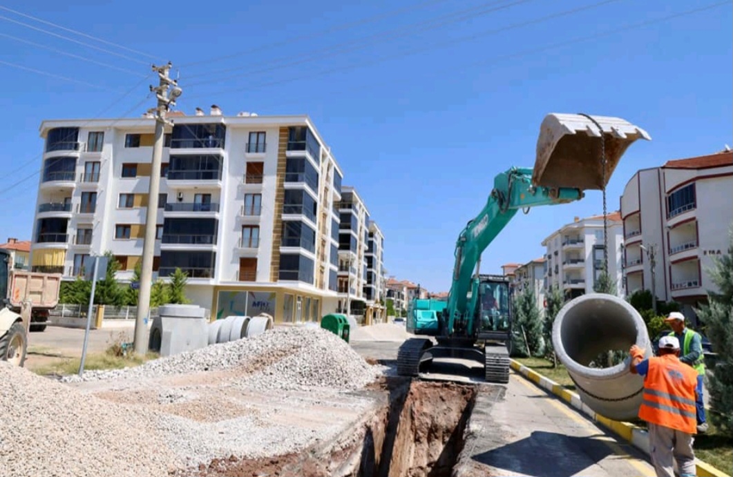 BAŞKAN DİNÇER: “MODERN ŞEHİRLER, GÜÇLÜ ALTYAPI AĞLARI ÜZERİNE İNŞA EDİLİR”