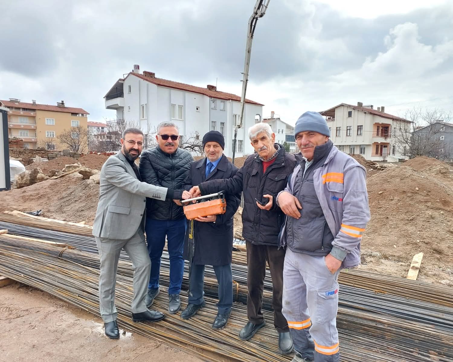 AKSARAY’DA YENİ BİR 4-6 YAŞ KUR’AN KURSU TEMELİ DUALARLA ATILDI.