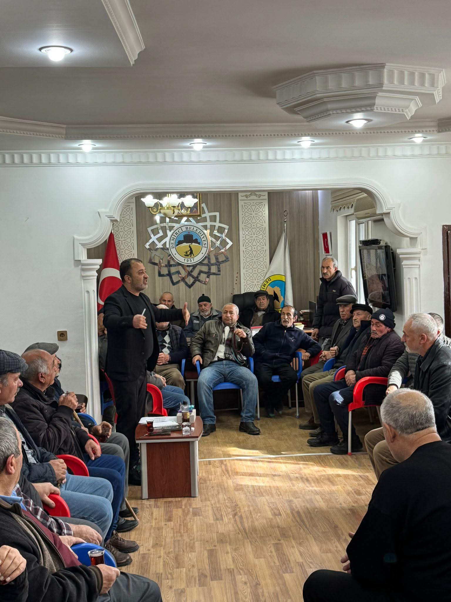 O  Beldede İstişare Toplantısı: Büyük Yatırımlar Masaya Yatırıldı 