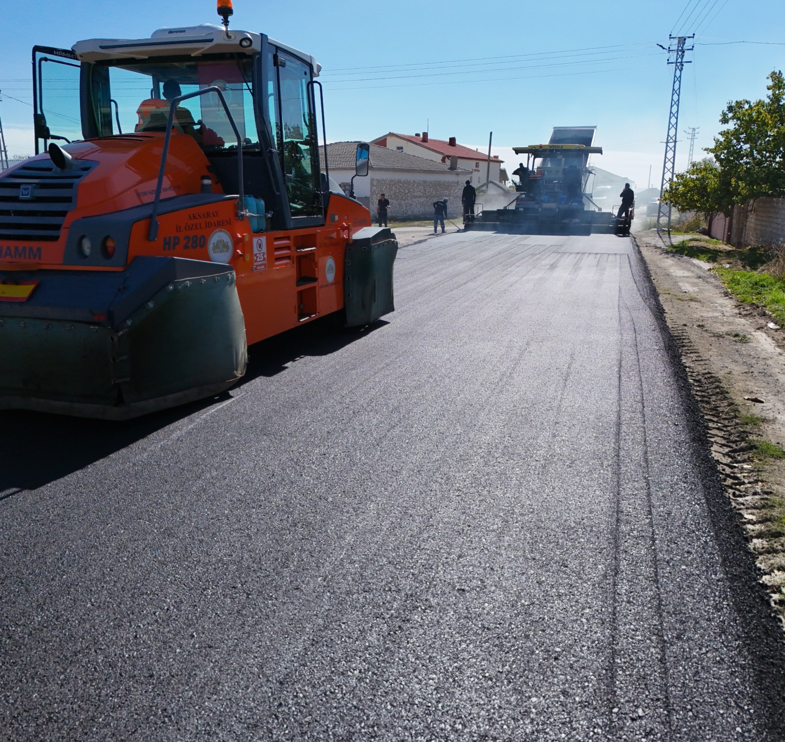 Yeşiltömek–Sultanhanı Arasında 9 Kilometrelik Asfalt Çalışması Başladı
