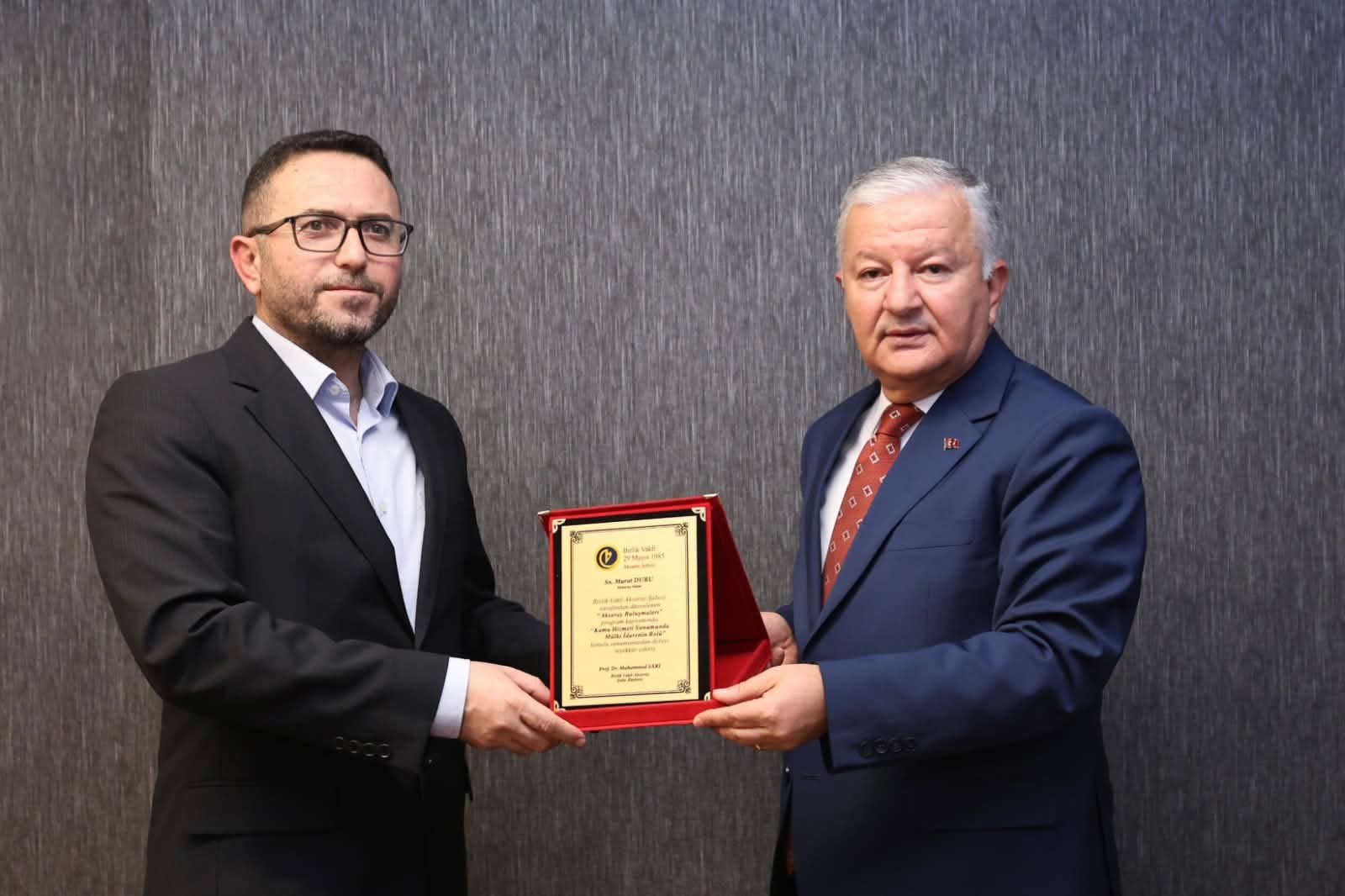 Aksaray Birlik Vakfı’nın 74. buluşmasına Vali Murat Duru konuk oldu