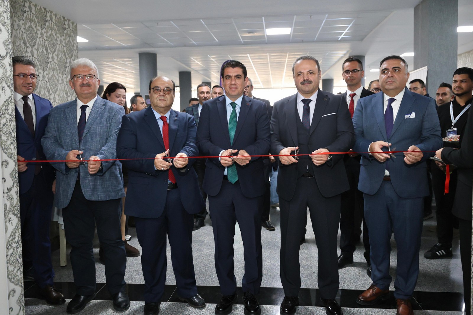 ASÜ Kariyer ve İstihdam Günü’nde gençler iş dünyasıyla bir araya geldi