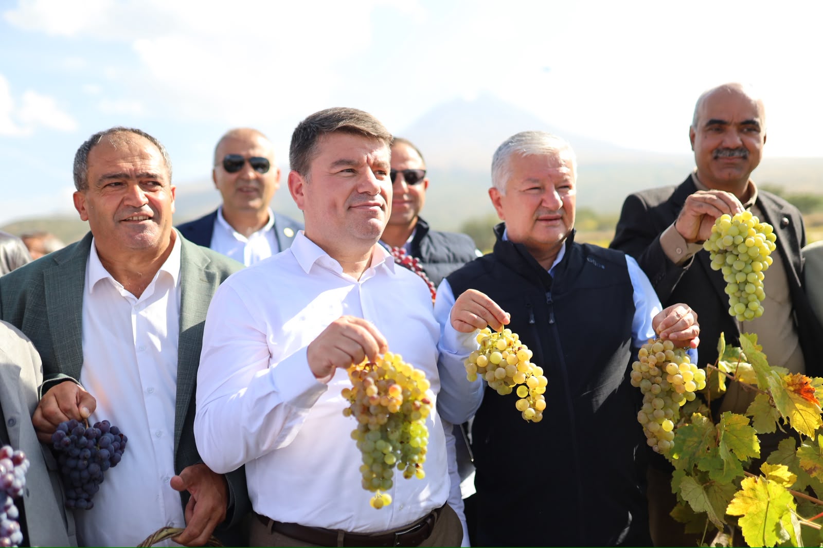 VALİ MURAT DURU: “GELENEKLERİMİZ BİZİM KÜLTÜREL MİRASIMIZDIR”