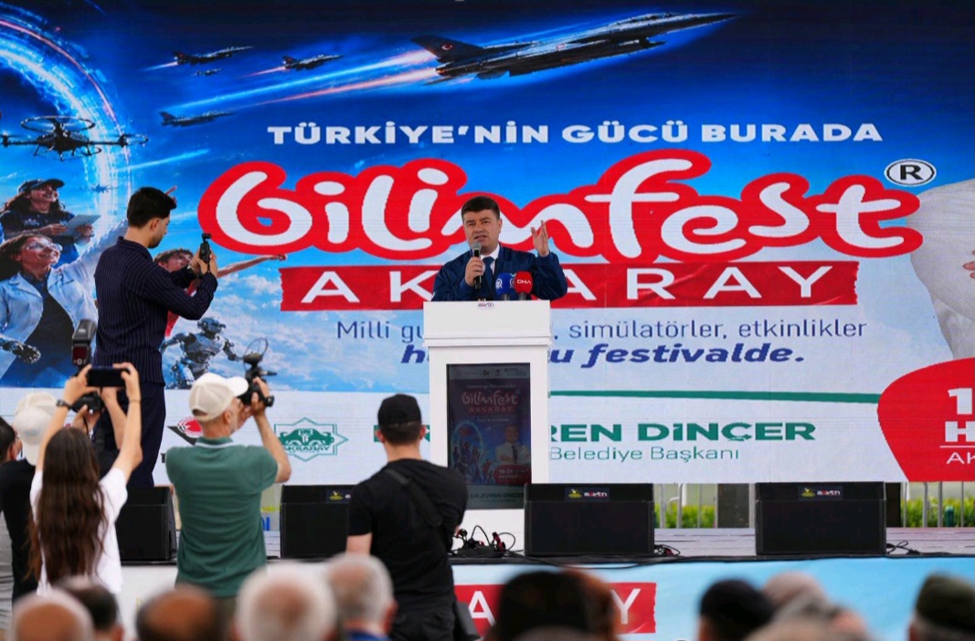 BELEDİYE BAŞKANI DR. EVREN DİNÇER BİLİM FESTİVALİ HAKKINDA DEĞERLENDİRMELERDE BULUNDU