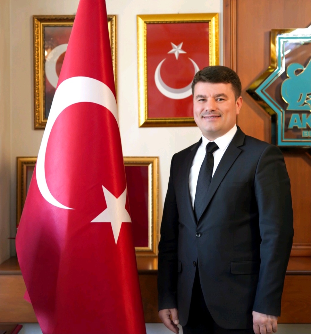 İSTİKLAL MARŞI MİLLETİMİZİN RUHUNU YANSITAN BİR DESTANDIR.